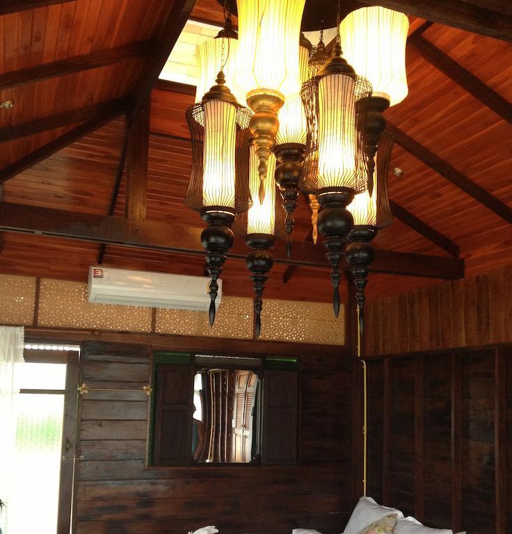 At Casa Guesthouse Amphawa Pokoj fotografie